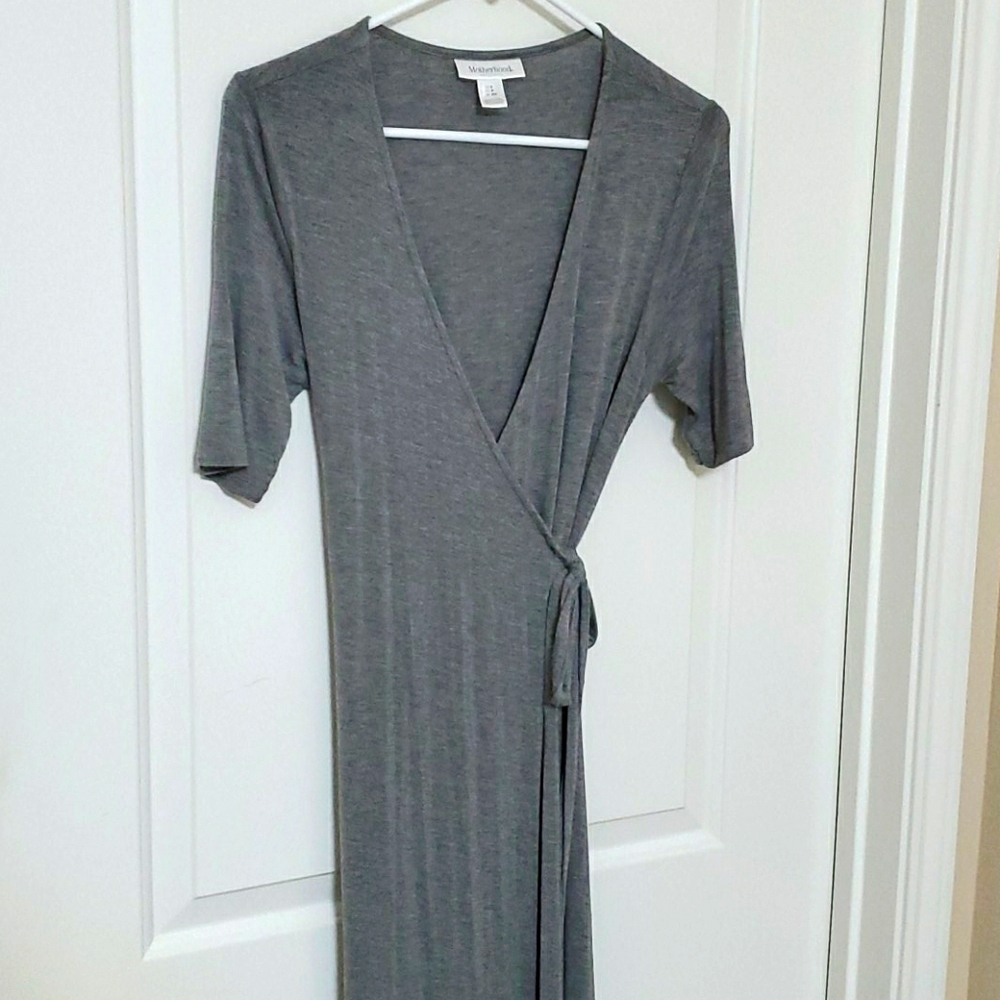 3/$20 sale! Motherhood Maxi Maternity dress